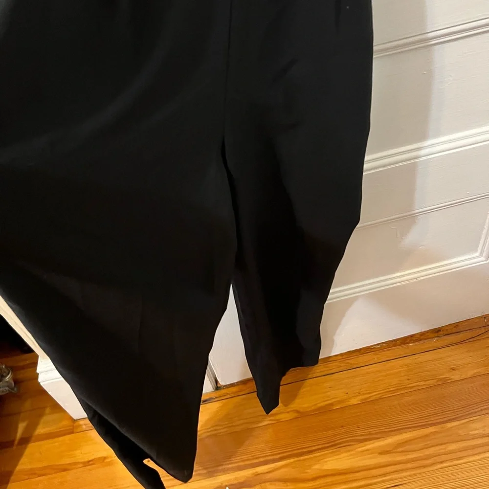Banana Republic Factory Jumpsuit size 10 black sleeveless classy - Picture 2 of 5